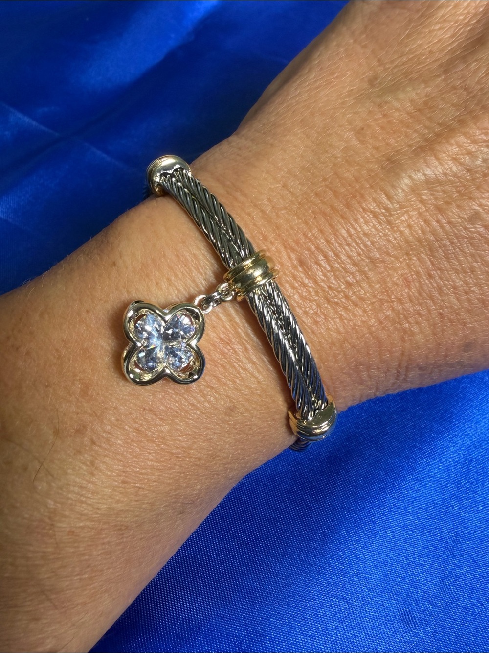 NWOt Two-Tone Cable Bracelet with Double-sided Crystal Clover Charm